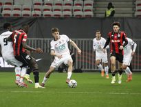 Mincarelli a poussé l’OG Nice à marquer contre son camp.