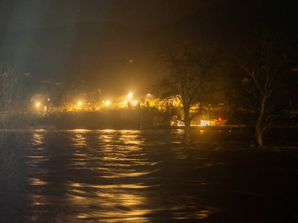 Le Tarn a atteint 6m10 en pleine nuit à Millau.