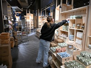 L’heure est aux derniers préparatifs, dans le magasin montpelliérain.