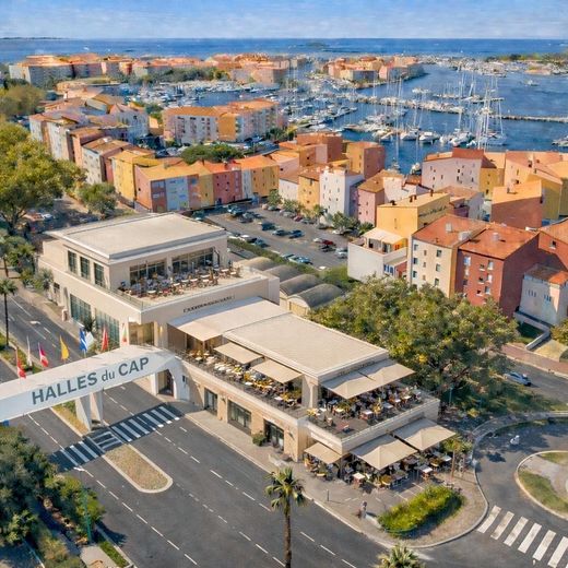 Un visuel de ce que pourrait être ce projet de halles commerciales, entre le Môle et le Centre Port.