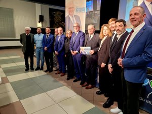 Christophe Rivenq et Max Roustan entourés de dix nouveaux venus sur la liste dévoilés ce 5 février.